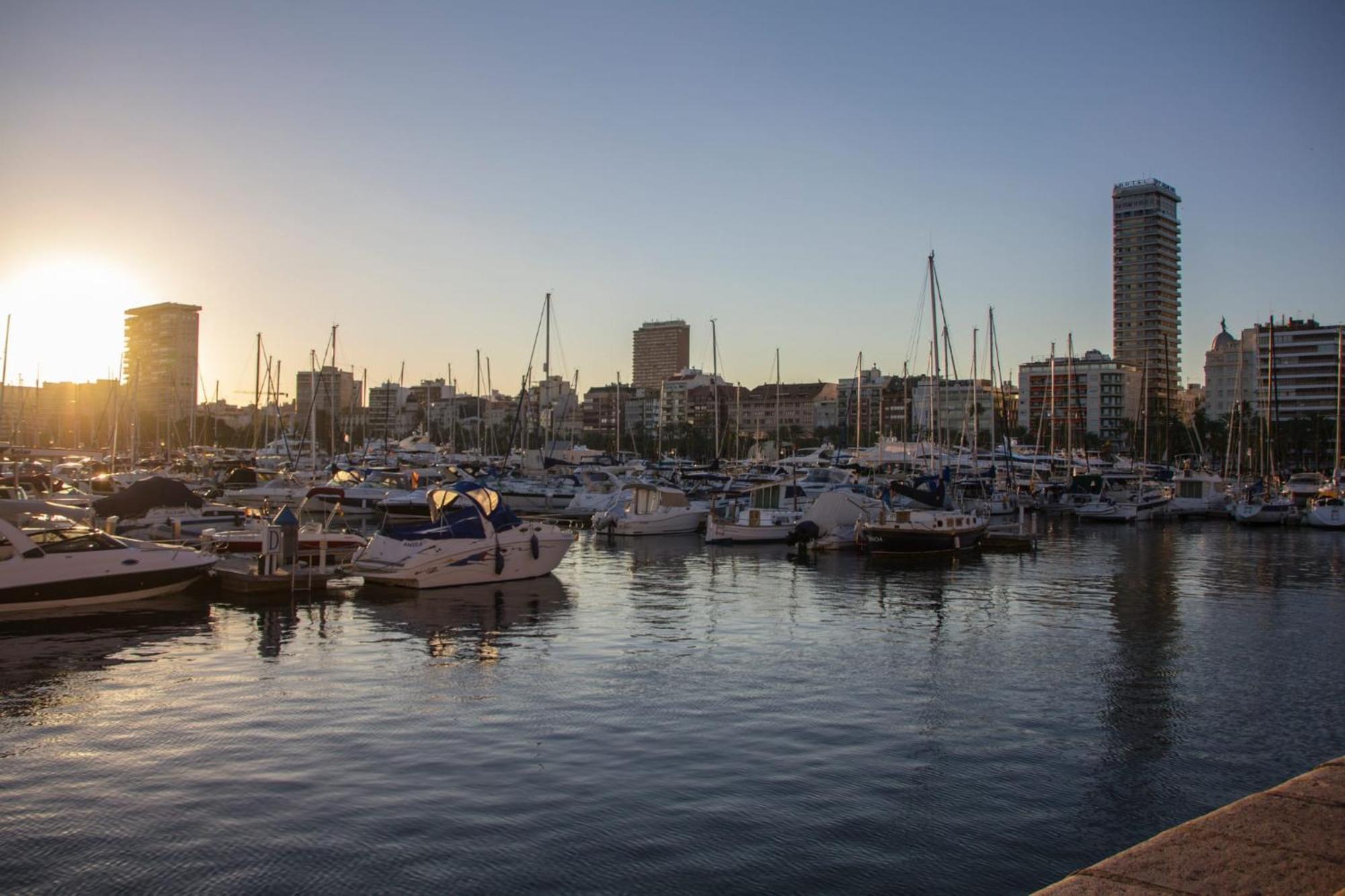 El Barrio Alicante , Playa Y Casco Antiguo Buitenkant foto